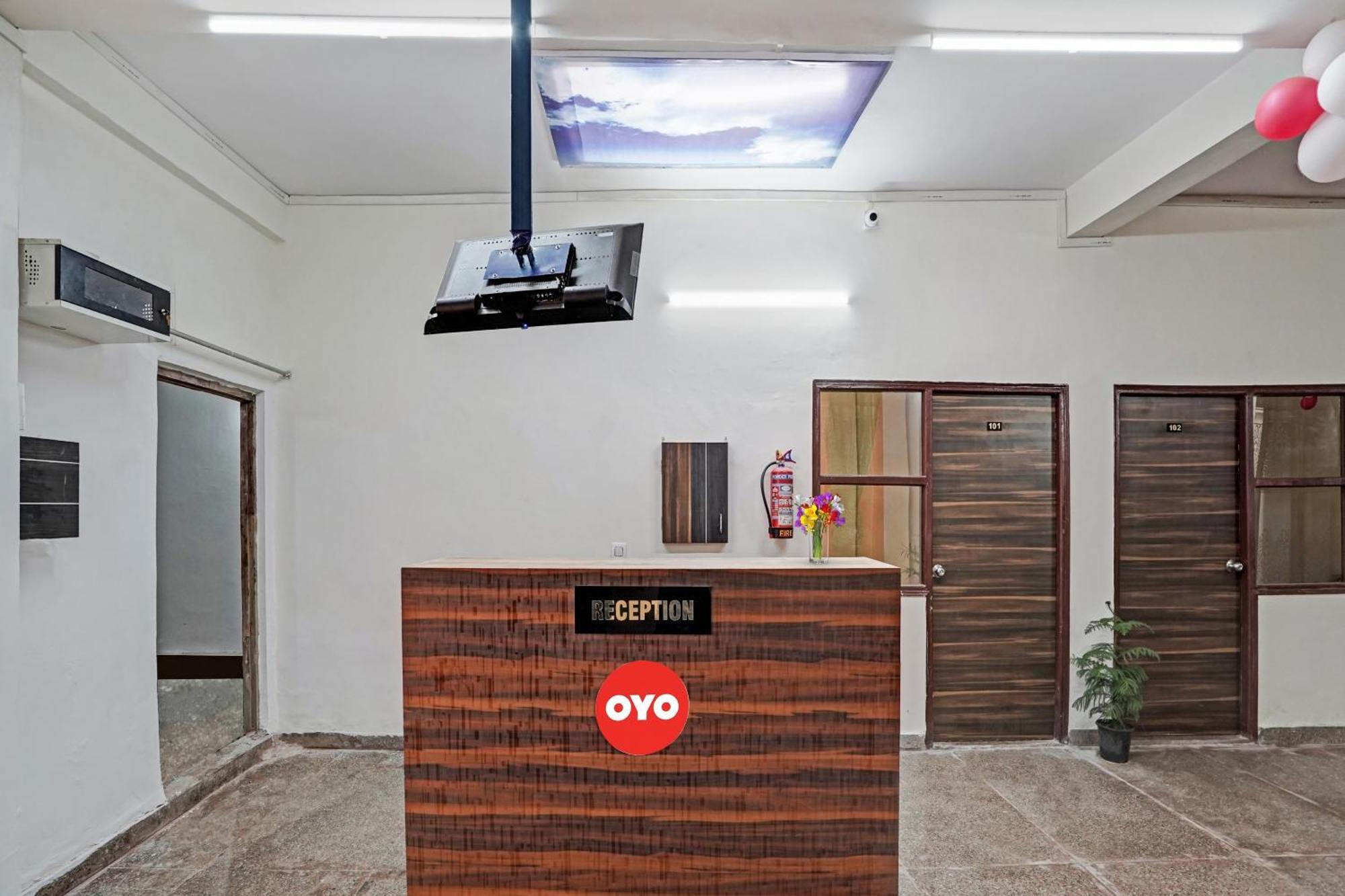 Hotel O Avs Hotel & Restaurant 노이다 외부 사진